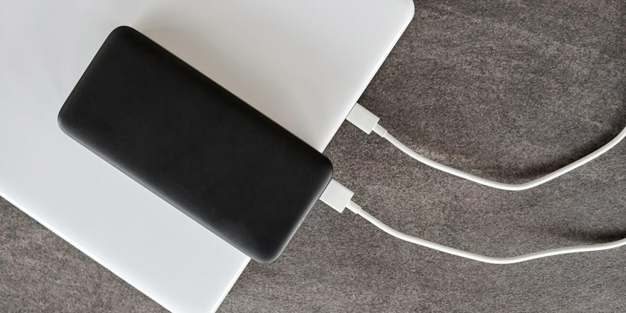 Charger son téléphone et son ordinateur avec du courant propre