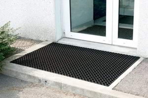 Tapis caillebotis en caoutchouc entree